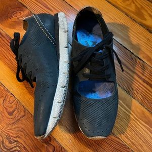 OTBT Star Dust Sneaker 6.5 NWOB